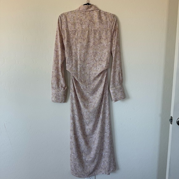 H&M Light Pastel Spring Ditsy Floral Long Sleeve True Wrap Midi Dress Small - Picture 12 of 15